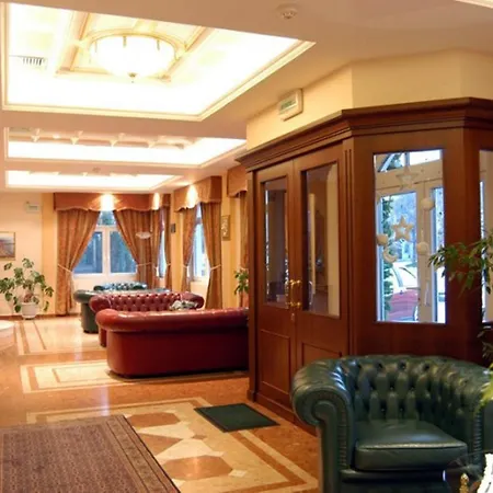 Hotel In 3*