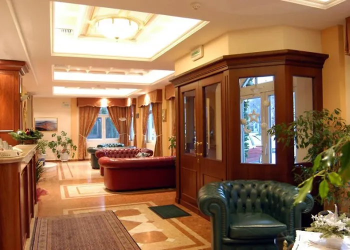 Hotel In 3*